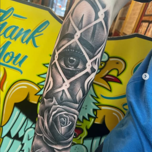 Screenshot 2025-02-14 at 14-42-14 Coral Moon Tattoo (@coralmoon.tattoo) • Instagram photos and videos