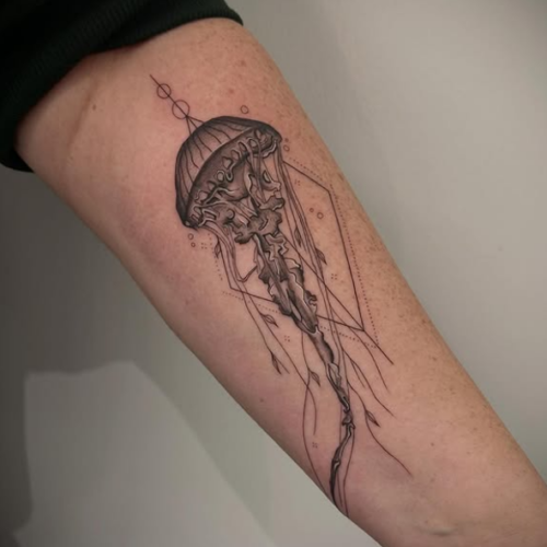 Screenshot 2025-02-14 at 14-49-57 Coral Moon Tattoo (@coralmoon.tattoo) • Instagram photos and videos
